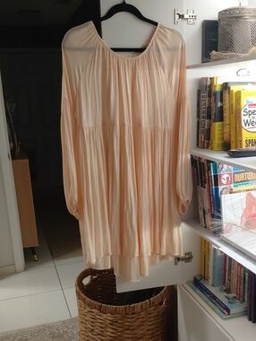 Forever 21 Light Peach Pleated Dress